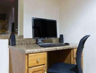 Super 8 By Wyndham Anderson/clemson Area